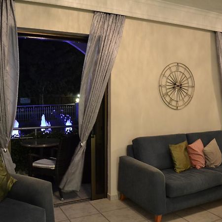 Marianna Hotel Тігакі Екстер'єр фото