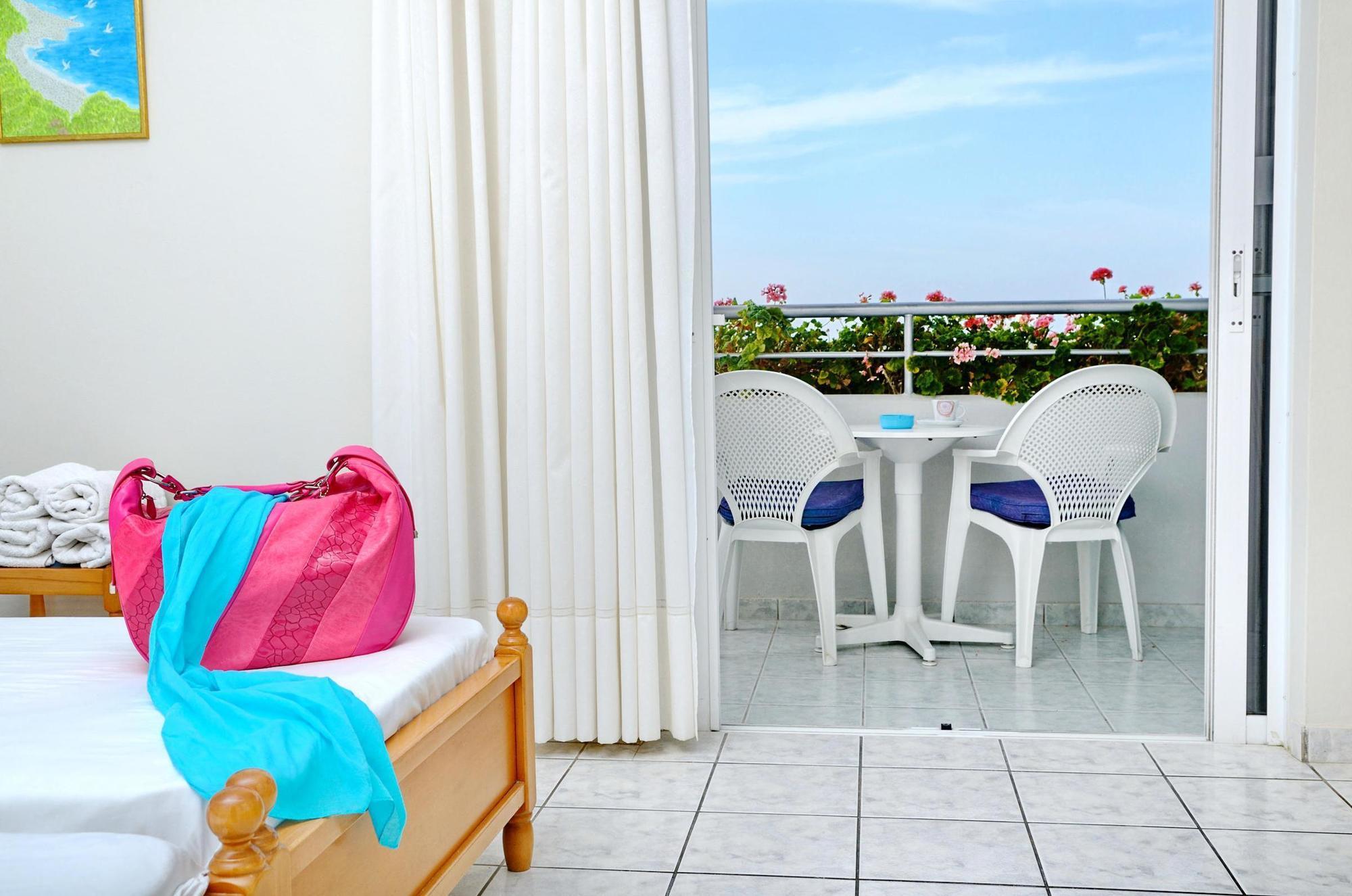Marianna Hotel Тігакі Екстер'єр фото