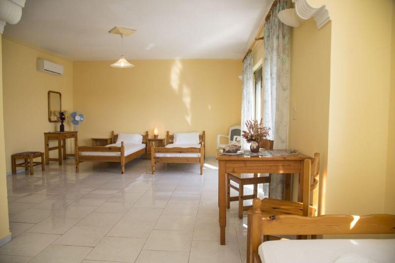 Marianna Hotel Тігакі Екстер'єр фото