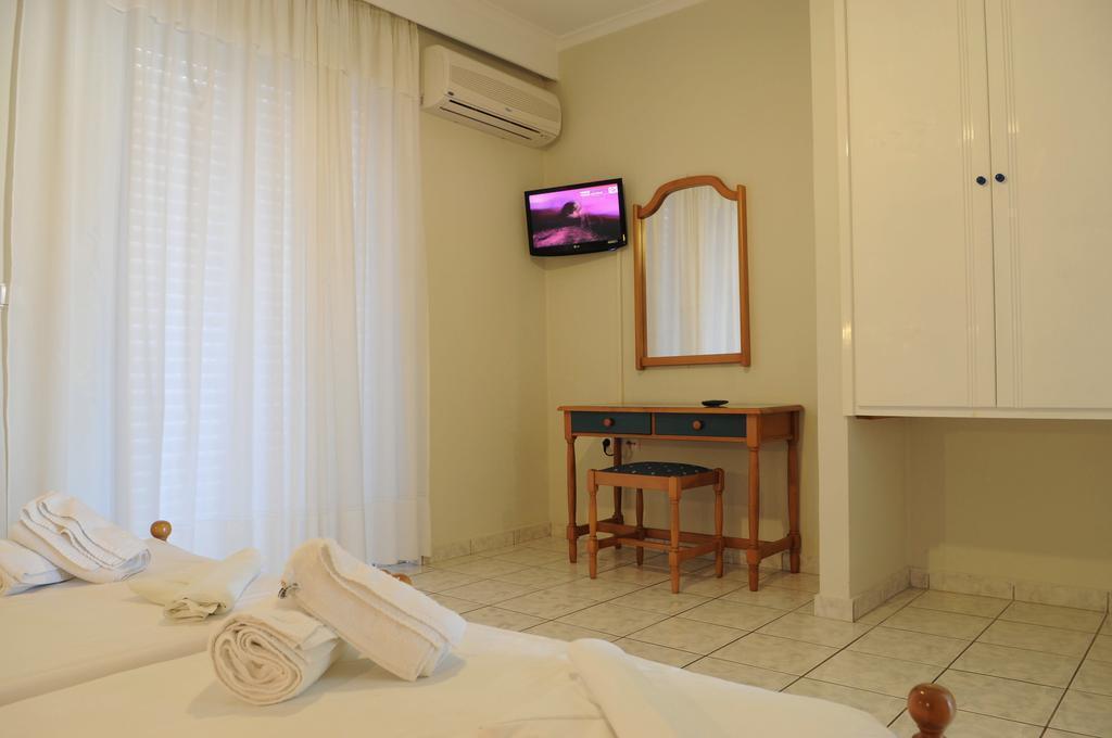Marianna Hotel Тігакі Екстер'єр фото